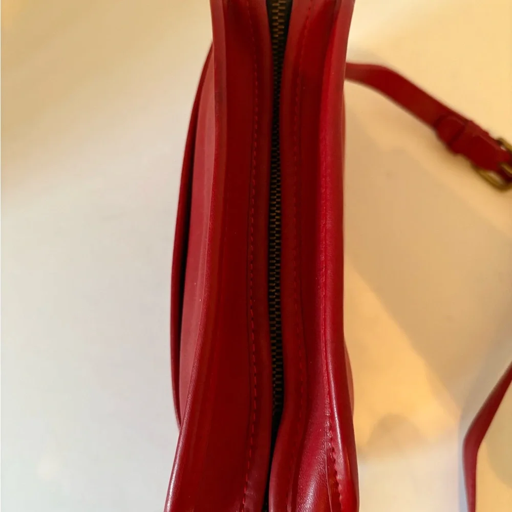 Coach red vintage leather camera bag - Picture 8 of 11